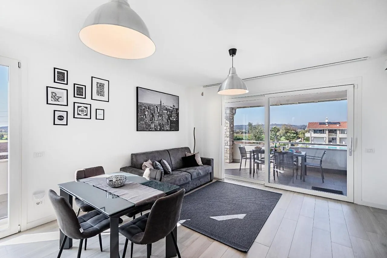 Le Mele 35 Apartment By Wonderful Italy Castel Venzago