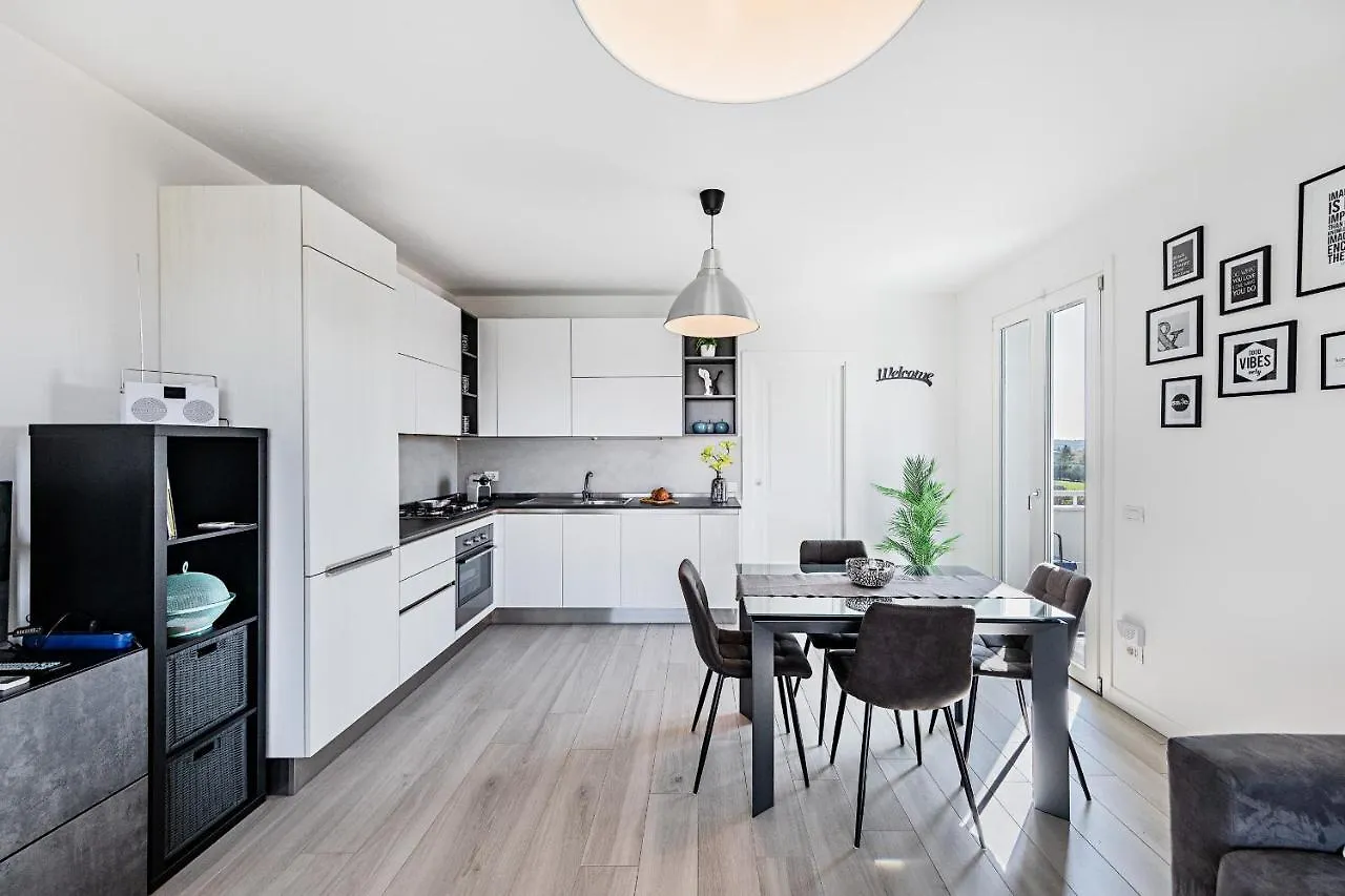 Le Mele 35 Apartment By Wonderful Italy Castel Venzago Italy