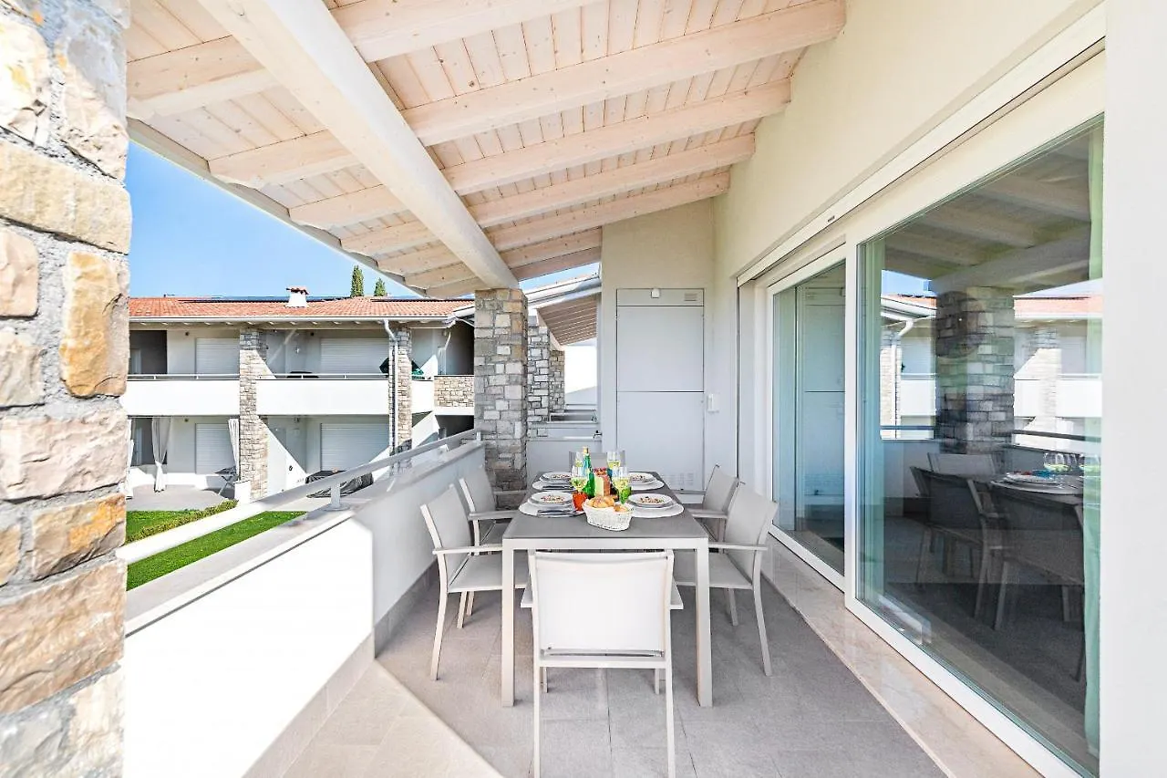 Le Mele 35 Apartment By Wonderful Italy Castel Venzago Italy