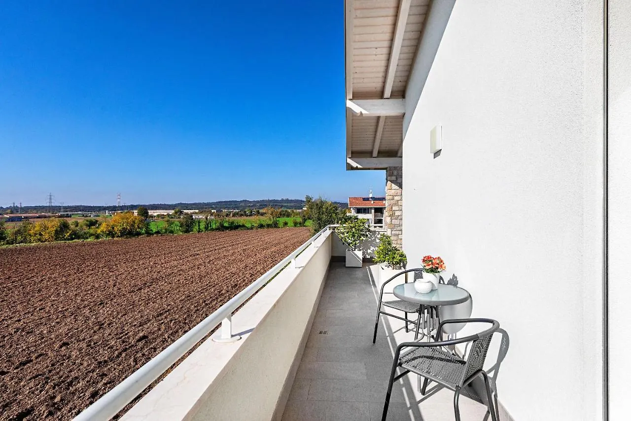 Le Mele 35 Apartment By Wonderful Italy Castel Venzago